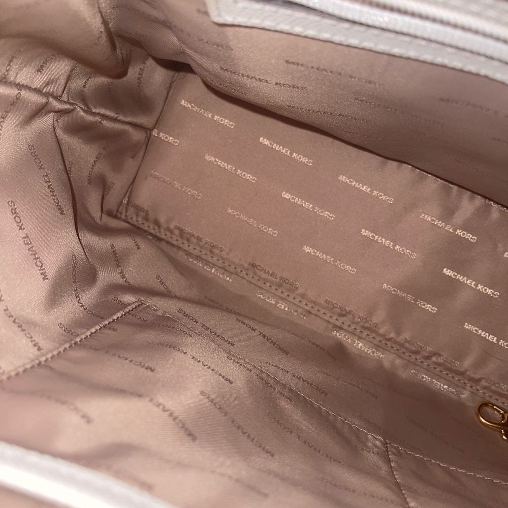 NEW White Michael Kors purse - Picture 8 of 8